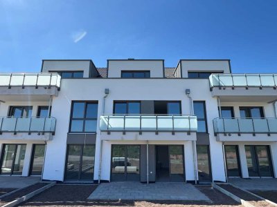 **Neubau-Wohnungen am Rande der Felder in Bischofsheim**