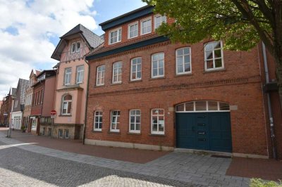 Praxis- oder Büroräume mit exklusivem Wohnen in Hessisch Oldendorf