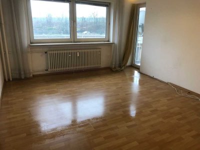 Gemütliche Wohnung mit separater Küche, Tageslichtbad und Balkon!