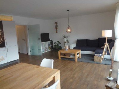 BAD BUCHAU! Moderne und schöne 3,5 Zimmer Etagen-WHG mit EBK, Balkon & Außenstellplatz zu vermieten!