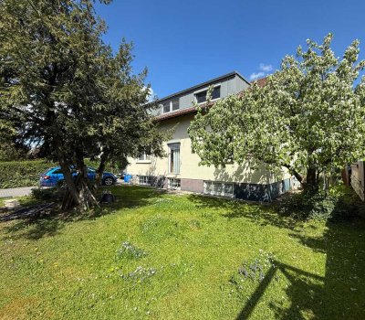 Modernes, freundliches 2-Familienhaus in Heiningen (GP) zu verkaufen