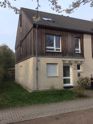 Schönes Reihenhaus in beliebter Lage von Wuppertal Elberfeld  Wir renovieren für Sie