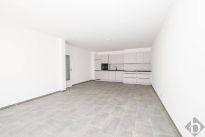 Elsbethen: Ruhige Neubau-Wohnung mit Balkon