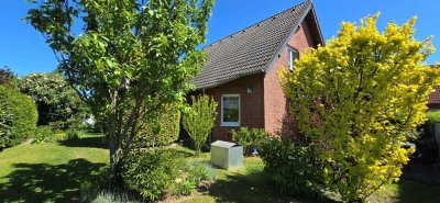Familienfreundliches Zuhause mit Garage und Keller – 4-Raum-Wohnhaus in naturnaher Lage