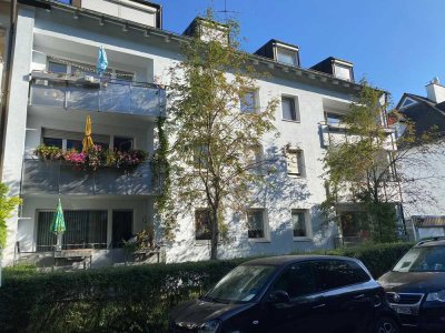 Vermietung einer Wohnung mit Balkon zwischen Hirschgarten und Schlosspark