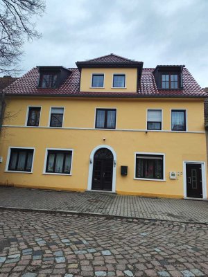 Großzügiges 12-Zimmer Haus in Zerbst/Anhalt mit Garage