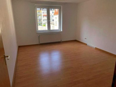 Wohnen im Kreuzviertel - 4-Zimmer-Wohnung mit 107 m² Wfl.