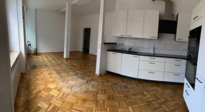 Gummersbach Zentrum - Helle 4-Zimmer Wohnung inkl. Einbauküche