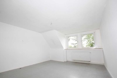 Schöne 1-Zi-Wohnküche-DG-Wohnung in ruhiger Wohnlage!