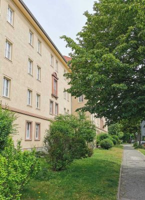 3-Zimmer Wohnung mit Stellplatz im Stadtteil Striesen
