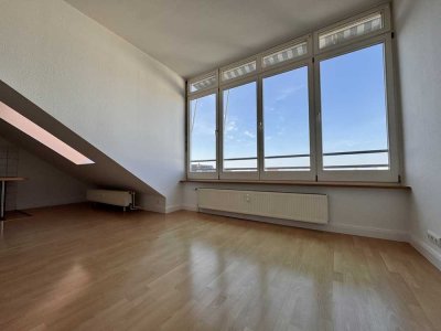 Sofort bezugsfreie Dachgeschosswohnung inmitten der Wismarer Altstadt zu verkaufen!