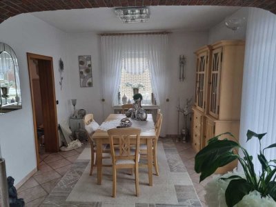 Attraktive 3-Raum-Wohnung mit Balkon und EBK in einem ZFH in Dürwiß