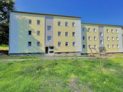 Großzügig geschnittene 3-Zi.-Wohnung mit Balkon!