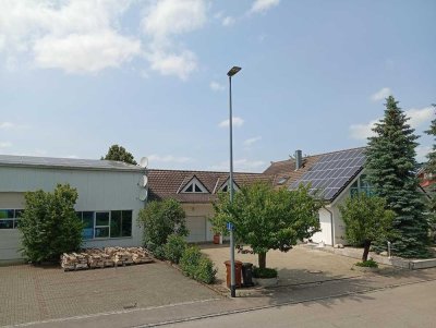 Zweigenerationshaus & Gewerbehalle | 1.920 m² Grundstück | 1.440 €/umbauter m²