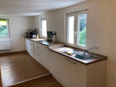 Möblierte Wohnung mit zweieinhalb Zimmern und EBK in Remchingen-Singen