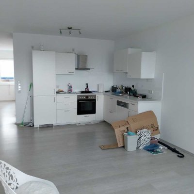 Schicke 2 Zimmer Erdgeschoss Wohnung mit Stellplatz in ruhigem 3 Parteien Haus