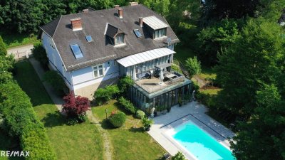 "Zeitlose Eleganz in Berndorf – Villa mit Parkgarten &amp; Pool - neue Heizanlage ab Frühjahr 2026 inklusive!!!"