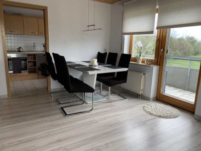 Hübsche, top gepflegte 3 Zimmer Maisonette Wohnung mit Garage in Randlage | kurzfristig frei