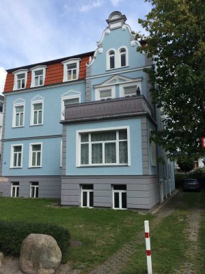 Stilvolle 2-Zimmer-Wohnung mit Einbauküche in Rostock- Warnemünde