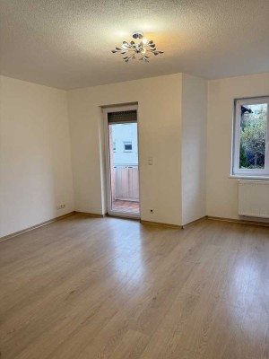 Helle 3-Zimmer-Wohnung mit Balkon und Einbauküche in Geislingen an der Steige