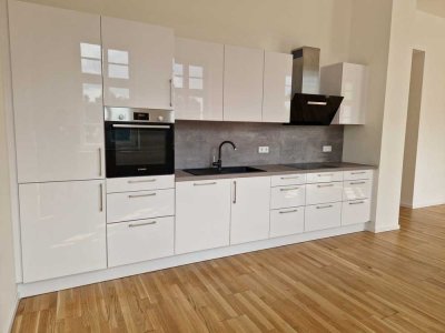 Wohntraum mit Platz für kommunikatives Kochen und ein ruhiges HomeOffice