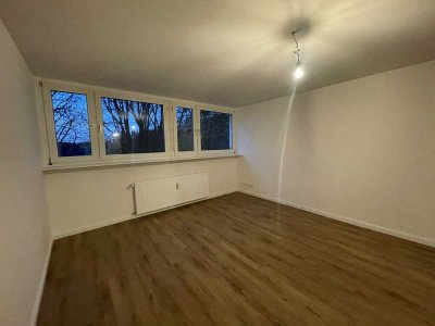 Renoviert! Bezusgfreie 2-Zimmer-Whg mit moderner Ausstattung