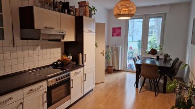 Ruhige, hübsche Stadtwohnung mit Wohnküche und Balkon