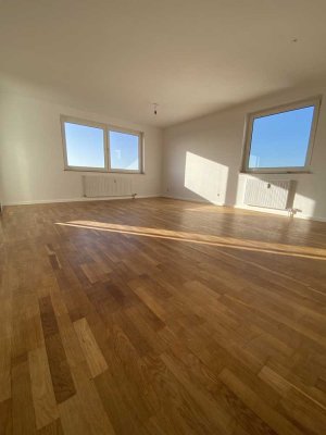 Panoramawohnung im 14. OG mit Domblick – renoviert, 90 m²