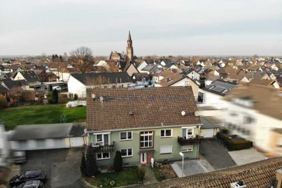 Troisdorf Bergheim – Das lohnt sich! 5 Parteienhaus mit 3 Garagen, 2 Stellplätzen u. Ausbaupotential