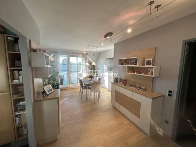 Traumhafte Dachgeschosswohnung in 1220 Wien/Essling: 4 Zimmer, 2 Balkone, Garage!