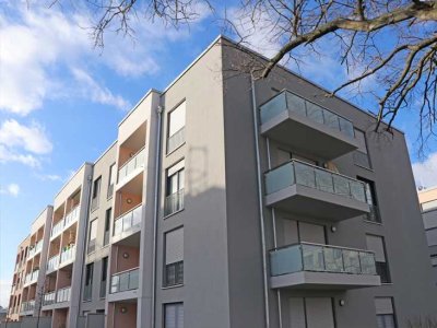 +++ 1 Zimmer mit großer Terrasse +++