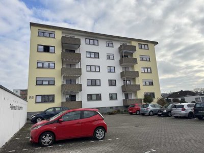 Schöne, großzügige Wohnung mit Balkon