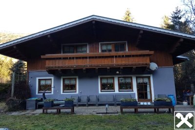 Einfamilienhaus mit großem Garten
