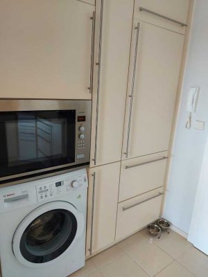 Geschmackvolle 2-Raum-Wohnung mit gehobener Innenausstattung mit Balkon und EBK in Bad Krozingen