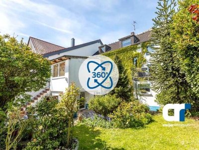 Großzügiges Mehrgenerationenhaus mit Traumgarten in Duisburg-Röttgersbach