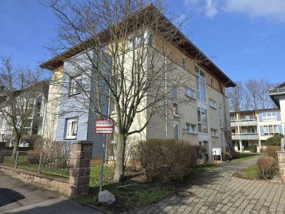 Gemütlicher, sonniger Grundriss, Bad mit Fenster, TG-Stellplatz warten auf Sie als Eigennutzer!