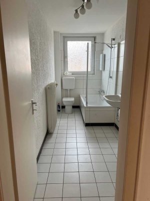Viel Platz!!! 2,5 Zimmerwohnung mit Balkon und Gemeinschaftsgarten