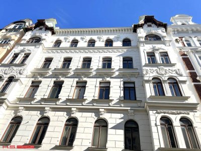 BESTLAGE - HERRLICHES STILHAUS - ETAGENWOHNUNG - RENOVIERUNGSBEDARF - tlw. GRÜNBLICK - KEIN LIFT