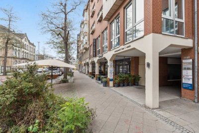 Erstbezug in hochwertig renovierte moderne Einzimmerwohnung mit EBK und TG in der Königstrasse
