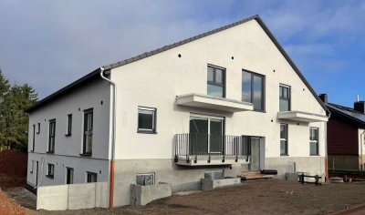 Helle 2-Zimmer-Wohnung zum Erstbezug im KfW-Neubau