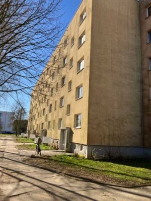 2-Raum Erdgeschosswohnung mit Dusche in ruhiger Lage