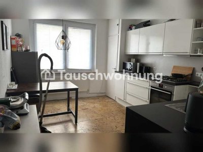 Tauschwohnung: Zentrale 2 Zimmer Wohnung mit Balkon