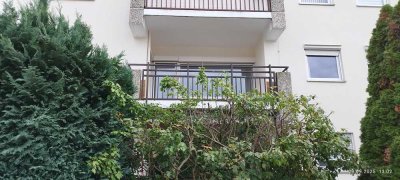 Gepflegte 3-Zimmer-Wohnung im 2. OG mit Balkon in Kronberg im Taunus