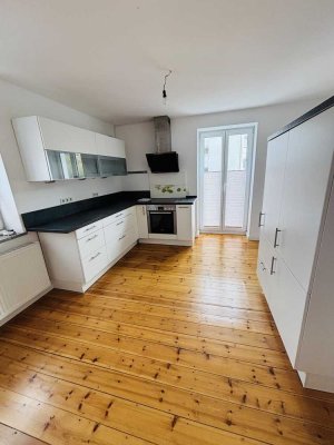 Stilvolle Altbauwohnung mit moderner Ausstattung