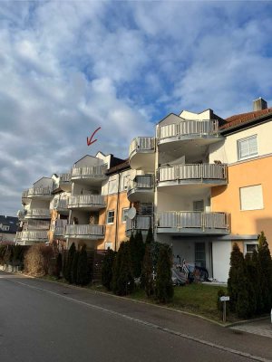 Charmante Dachgeschosswohnung mit großem Balkon in Burgau