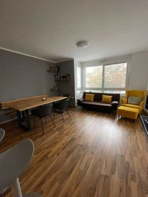 Exklusive, sanierte 1,5-Raum-Wohnung mit Einbauküche in Eisfeld