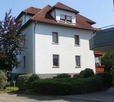 Charmante 2-Zimmer-Wohnung mit Südwest-Terrasse, TG-Stellplätze und großer Nutzfläche