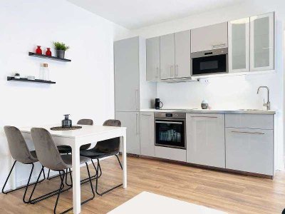 Exklusive, gepflegte 1,5-Zimmer-EG-Wohnung mit EBK in Saarbrücken