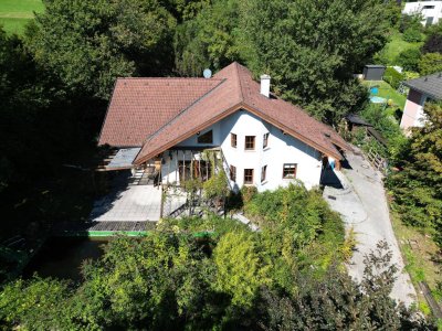GROSSZÜGIGES EINFAMILIENHAUS AUF TRAUMGRUND