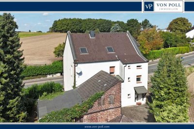 Familienfreundliches Generationenhaus mit großem Gartengrundstück